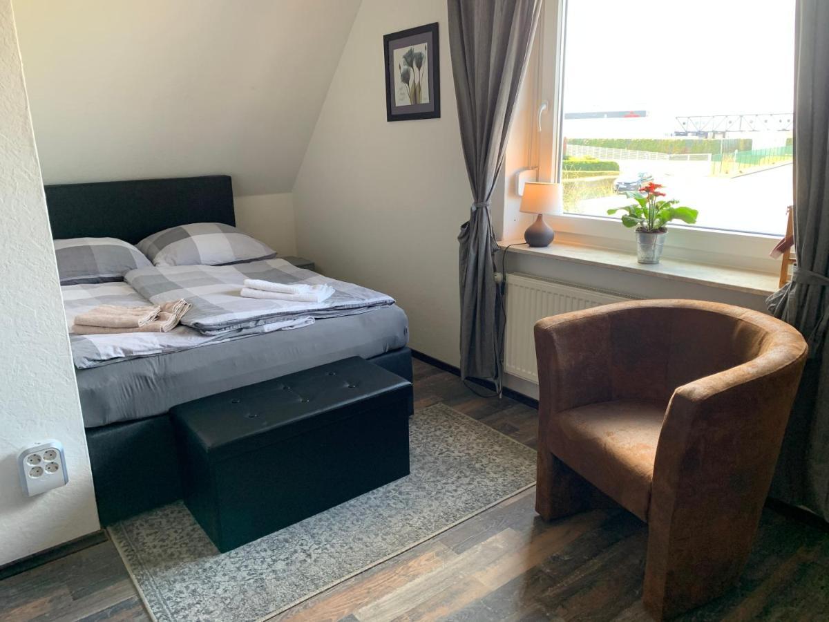 Privates Ferienzimmer An Der Nordsee 胡苏姆 外观 照片